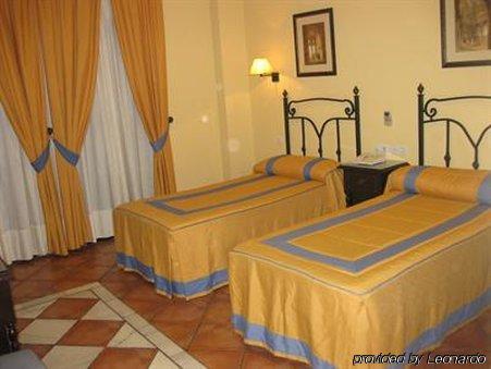 Hotel Calderon Сенес де ла Вега Экстерьер фото