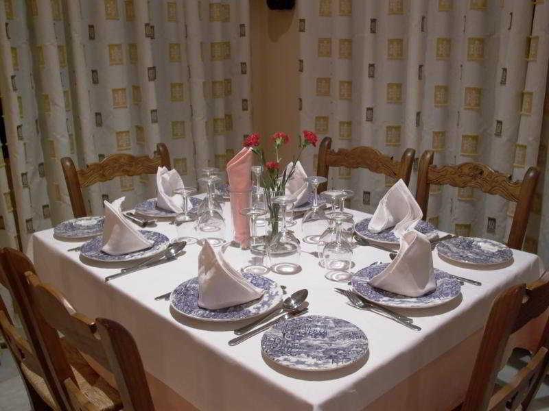 Hotel Calderon Сенес де ла Вега Ресторан фото